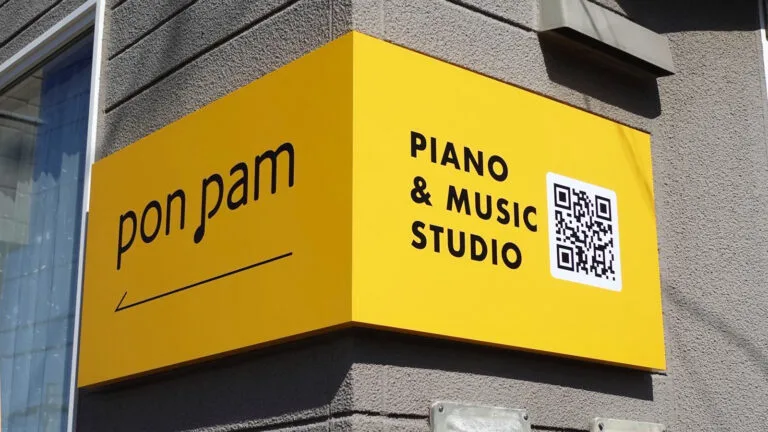 レンタルスタジオ ponpam のスタジオプレート